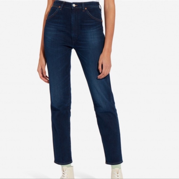 Wrangler Denim - Wrangler Heritage Fit High Waist Straight Leg Jeans